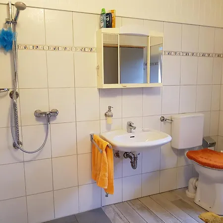 Omas Stübchen - Monteurwohnung Auf Dem Land * Niederdorla