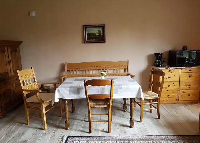 Apartment Omas Stübchen - Monteurwohnung Auf Dem Land Niederdorla